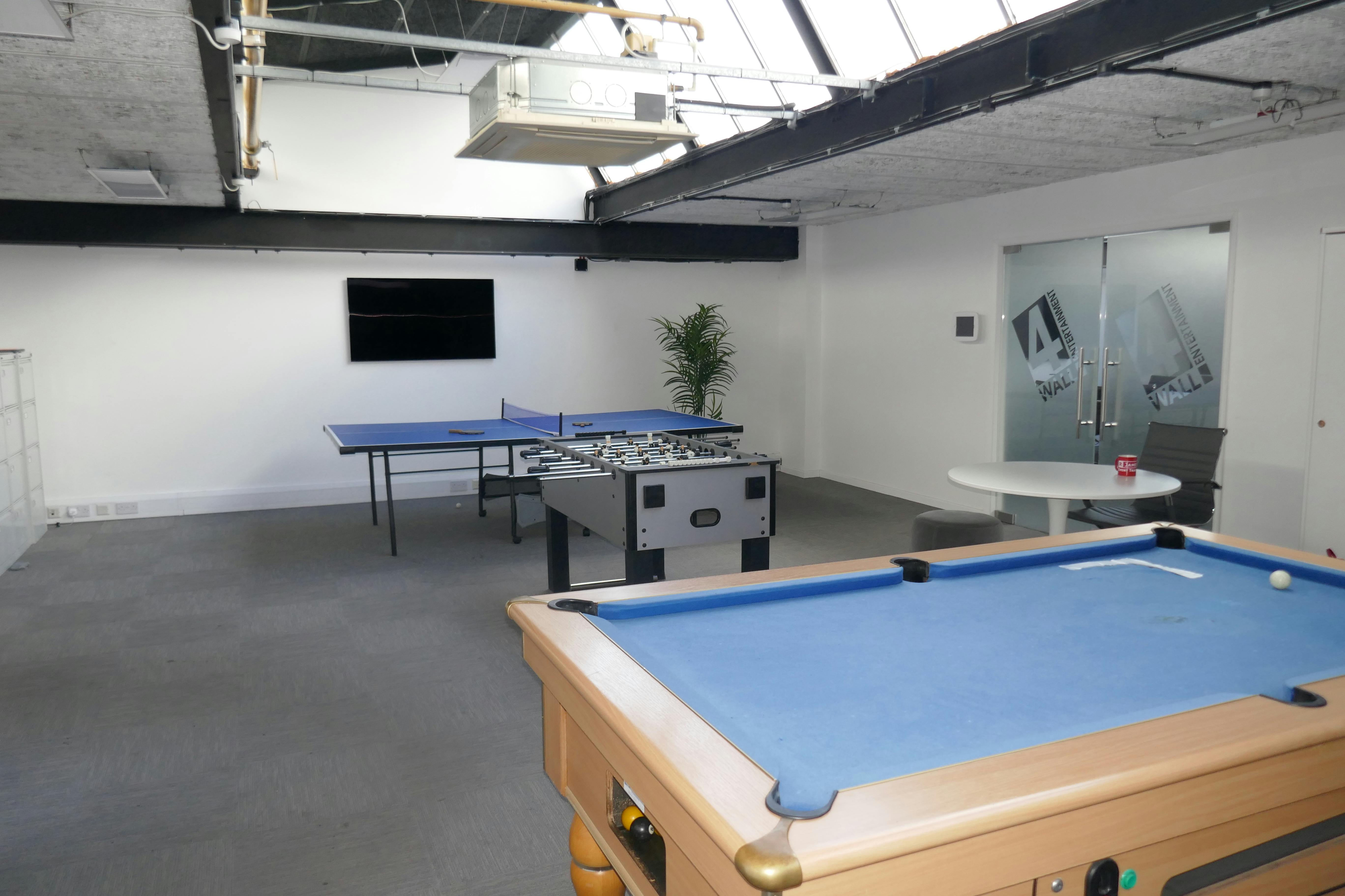 5 Central Road, Harlow, Industrial To Let - P1050962.JPG