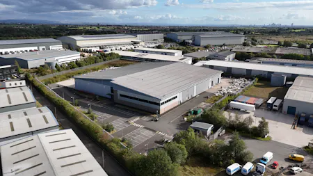 T86, Pilsworth Road, Heywood, Industrial/Logistics To Let - dji_fly_20260909_162510_0314_1788979207485_photo.jpg