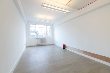 Studio 6, Scrutton Street Studios, 32-38 Scrutton Street, London, Office To Let - 3238ScruttonStreetUnit6ShoreditchEC2AFlexibleOfficeWorkspaceToLetInternal12.jpg