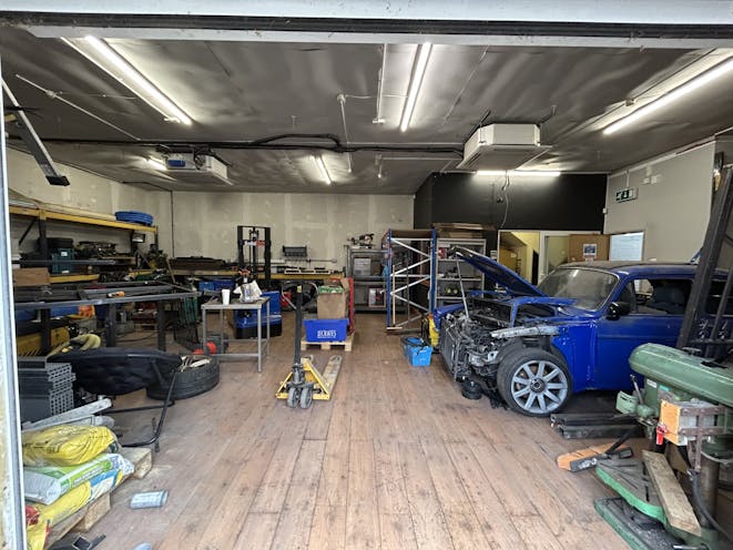 Unit 19, Cavendish Mews, Aldershot, Warehouse & Industrial To Let - IMG_9240.jpg