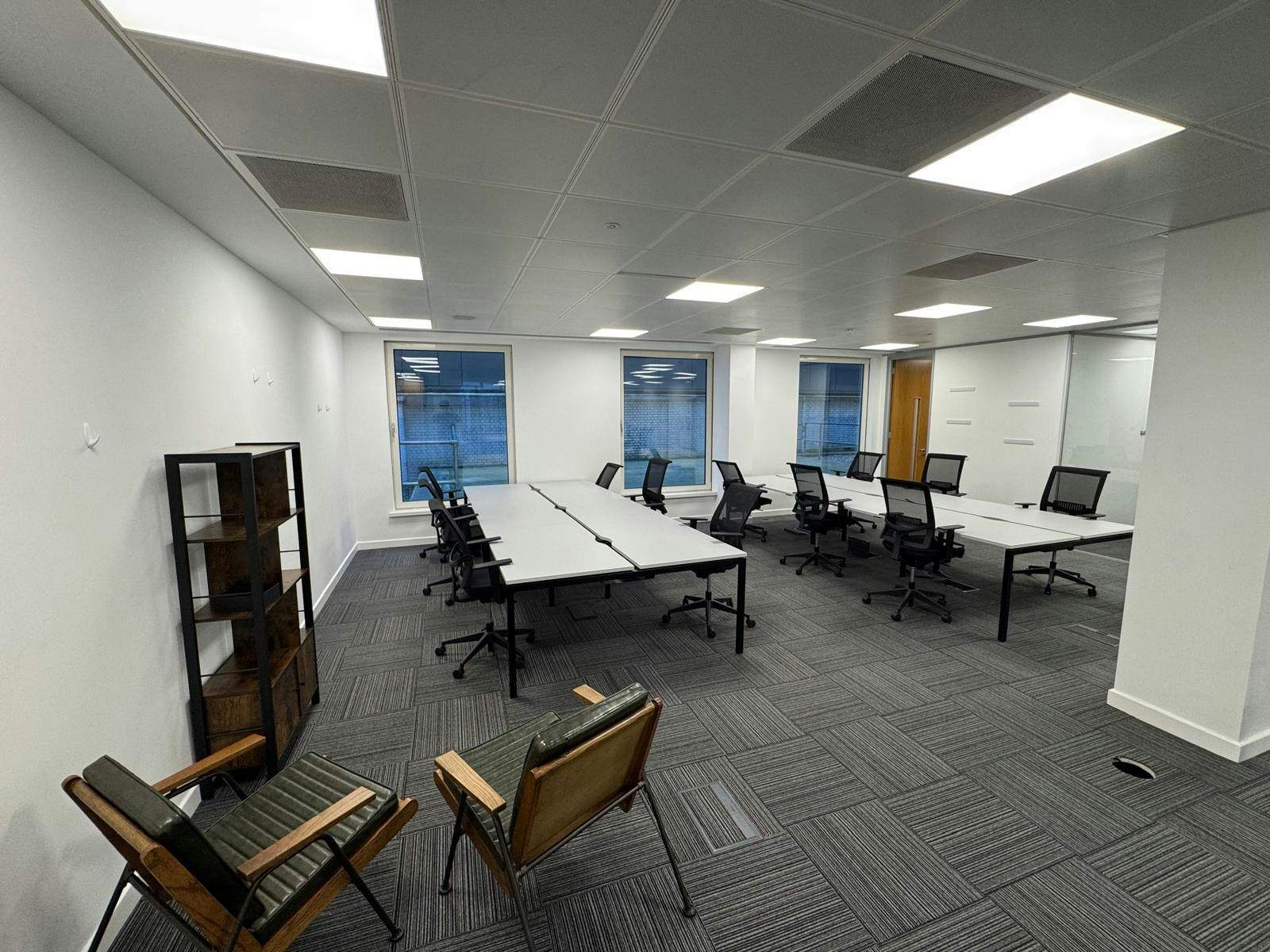 Office in London - photo 4