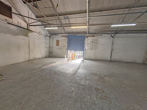 32-34 Sunbeam Road, Park Royal, Industrial / Warehouse To Let - IMG_20250519_115330_edit_161694845050557.jpg