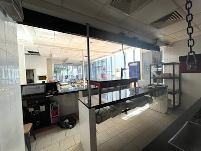 Commercial Unit at Jennens Court, Birmingham, Retail To Let - image00003.jpeg
