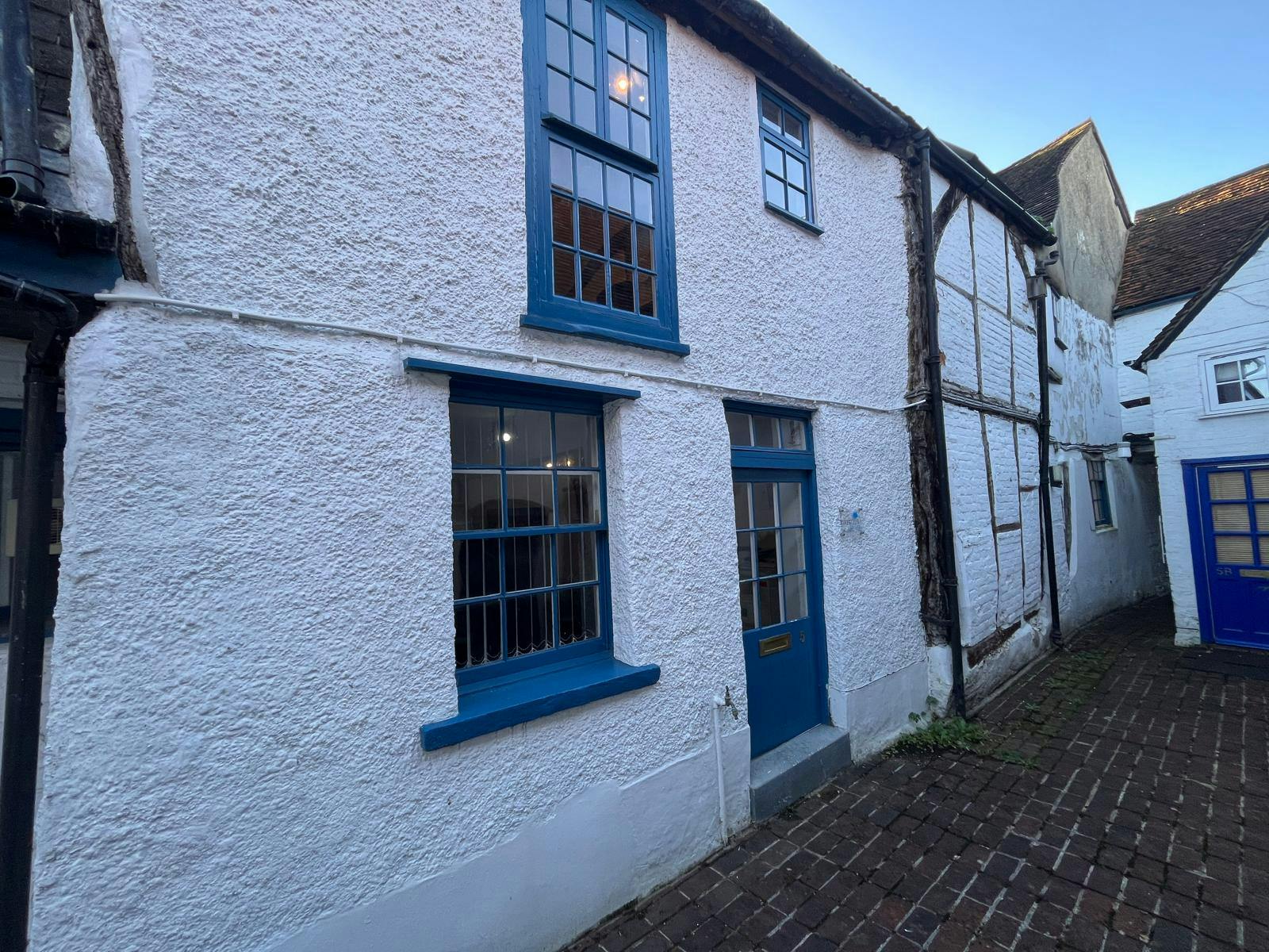 5 Buttermarket, Thame, Offices To Let - WhatsApp Image 20251027 at 165308_f4ad71b0.jpg