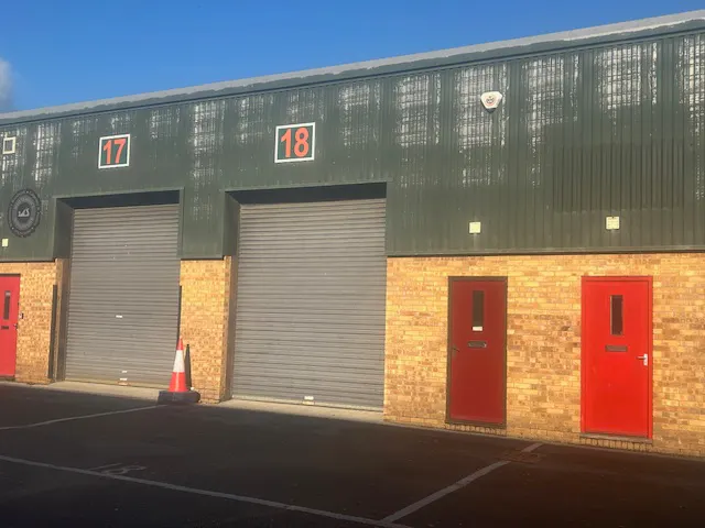 Unit 18, Bumpers Enterprise Centre, Chippenham, Industrial To Let - Sunny exterior.jpg