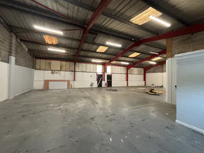 Unit 5-7, Pontnewynydd Industrial Estate, Pontypool, Industrial To Let - IMG_9558.jpeg