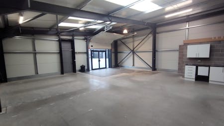 Unit 93, Market Drayton, Light Industrial To Let - Internal2.jpg