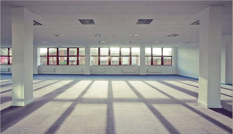 Office in Crawley - photo 4