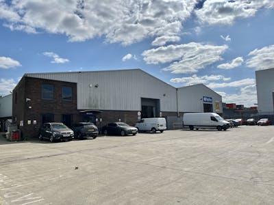 Westgate 2 Avia Park, Heathrow, Industrial / Warehouse To Let - Westgate 2  Main 1.jpg