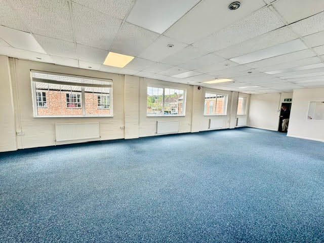 Brow Business Centre, Copyground Lane, Unit B, High Wycombe, Industrial / Offices To Let - cc0adcd2-d77e-449b-b917-388664d24f15.jpg