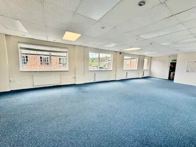 Brow Business Centre, Copyground Lane, Unit B, High Wycombe, Industrial / Office To Let - cc0adcd2-d77e-449b-b917-388664d24f15.jpg