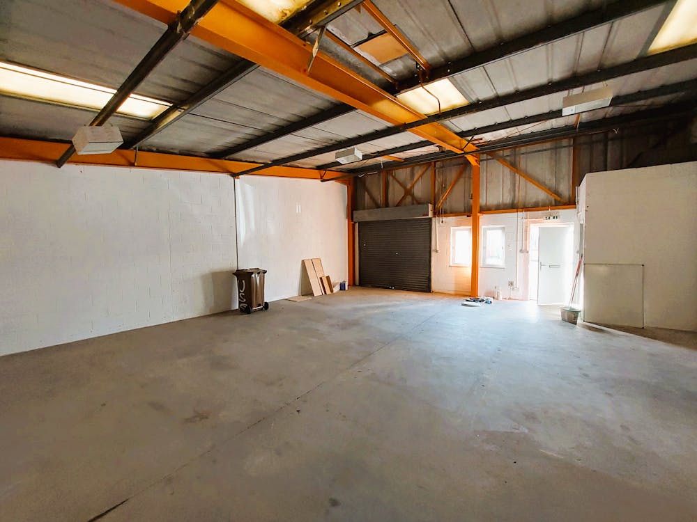 Unit 4, Block 4 Springkerse Industrial Estate - Munro Road 3.JPG