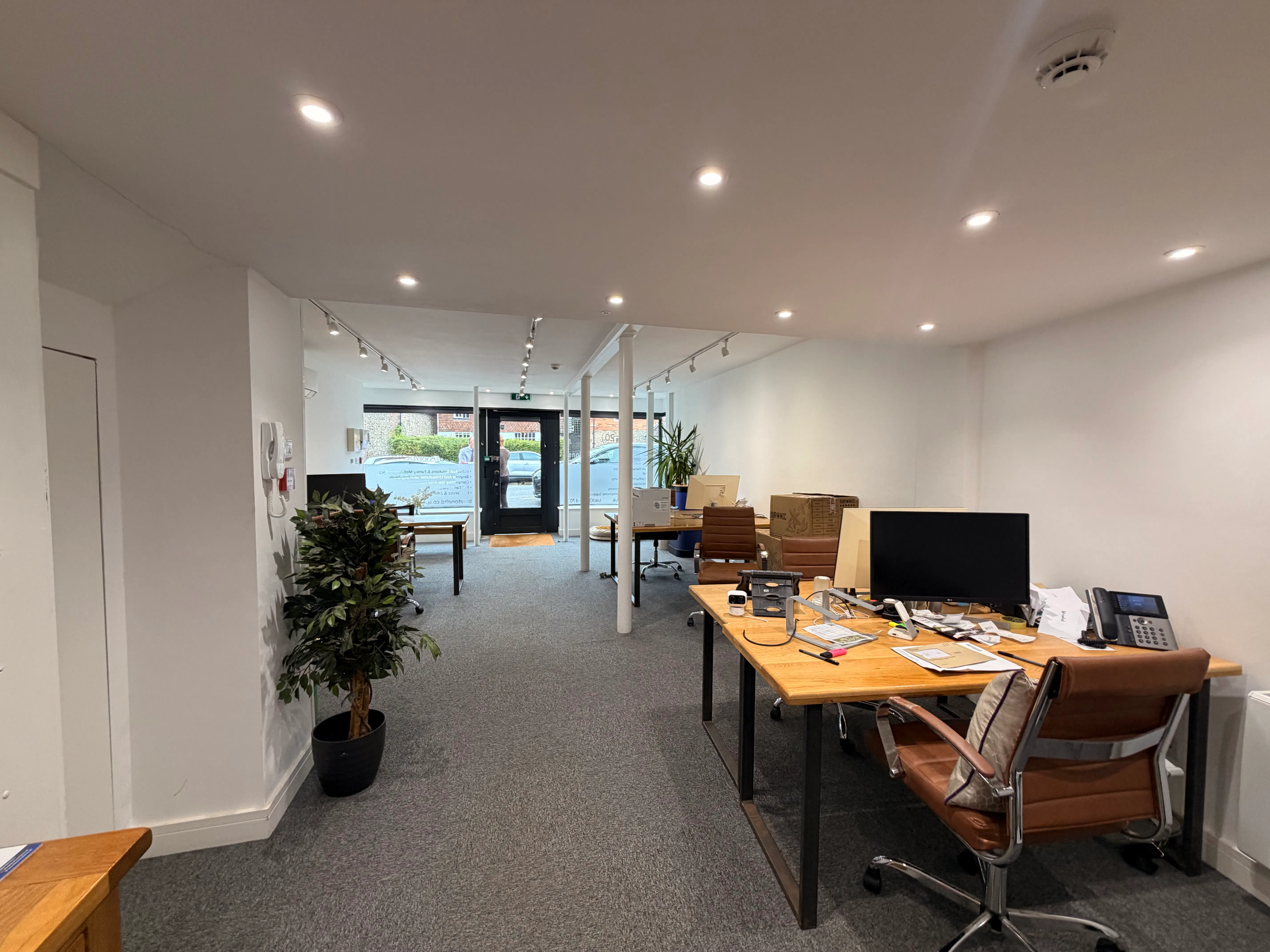 24 High Street, Steyning, Office To Let / For Sale - IMG_8083.jpeg