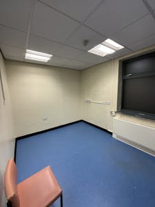 Tonge Moor Health Centre, Thicketford Road, Bolton, Office To Let - IMG_3123.jpg