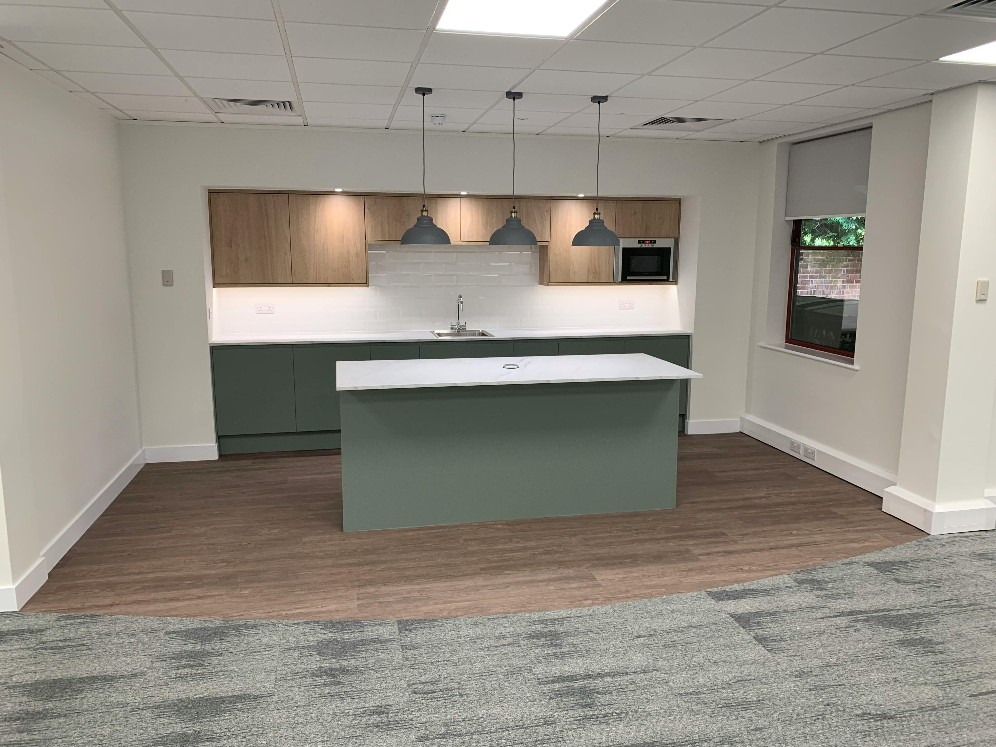 Office in Poole - photo 3