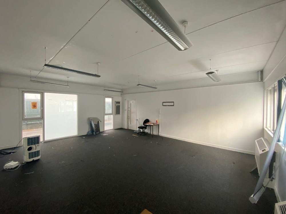 The Hub, 123 Star Lane, London, F1 (Learning and Non-Residential Institutions) / Office To Let - Image 3.jpg