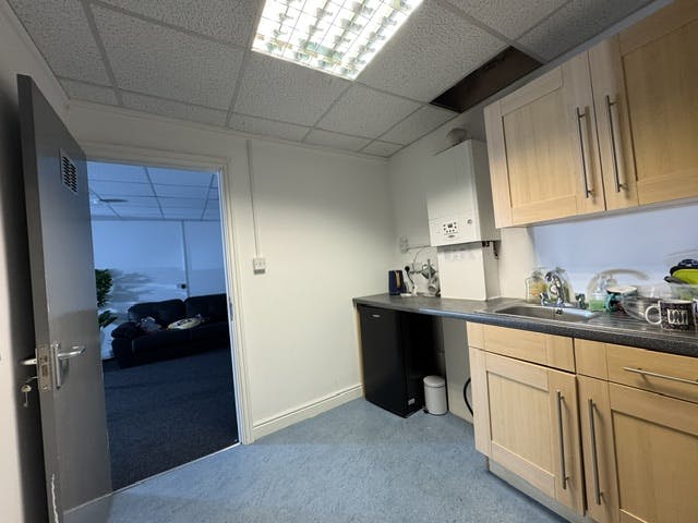 Units 5 & 7 Huntingtower Road, Sheffield, Industrial / Offices To Let - image2.jpeg