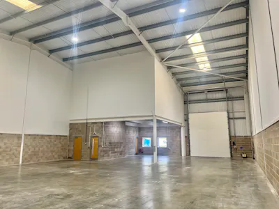 6 Langley Park, Langley, Warehouse To Let - 6 Langley - Warehouse 1.jpeg