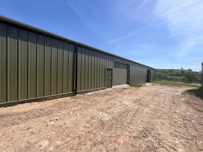 Industrial Units, Oakcroft Farm, Aylesbury, Industrial To Let - WhatsApp Image 2026-05-.jpeg