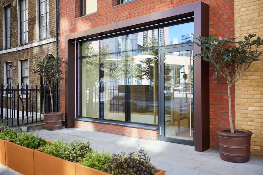 32 Prescot Street, London, Office To Let - 3 32 Prescot Street   entrance.jpg