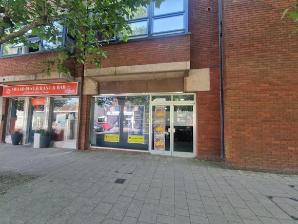 Unit 4 Richmond Court, 307 Fleet Road, Fleet, Retail To Let - 20260526_105246.jpg