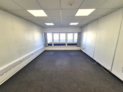 Sovereign House, Stockport, Office To Let - 20250501_075937.jpg