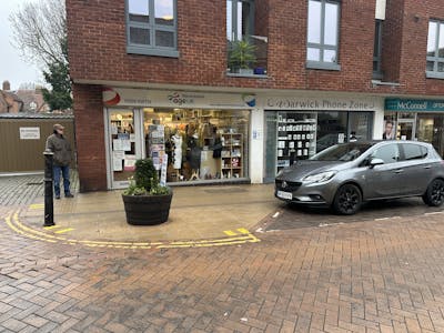 10 Swan Street, Warwick, Retail To Let - IMG_5486.JPG