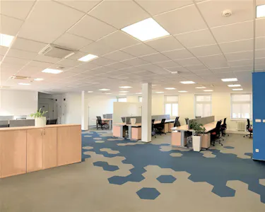 Závišova 5, Závišova 5, Praha 4, Office To Let - GetImage 1.jpg