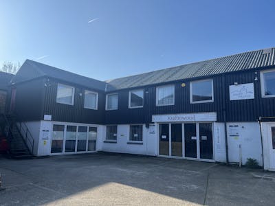 6 Grafton Street, High Wycombe, Industrial / Office For Sale - 20250408_075627817_iOS.jpg