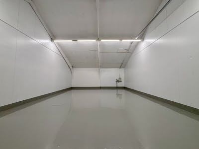 Unit 22, Freemans Parc, Cardiff, Industrial To Let - IMG_6922.jpg