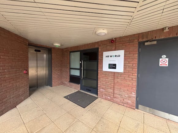 6 The Sanctuary, Ham Green, Office For Sale - IMG_9166.jpeg