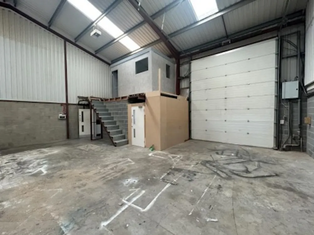 Unit 6 Gladstone Business Park, Gladstone Street - Unit 6b.jpg