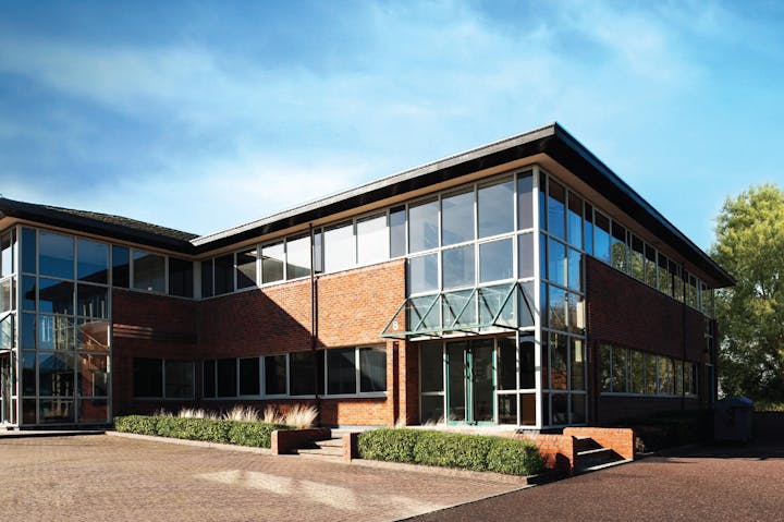 8 Cedarwood, Chineham Park, Basingstoke, Hampshire, Offices To Let - 8Cedarwood.jpg
