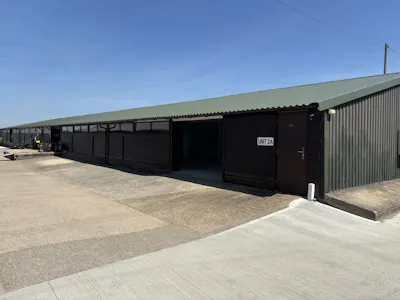 2A Marsh Hill Farm, Aylesbury, Industrial To Let - 042d782b-af4a-4078-ae30-2a5ff46d1d33.jpg