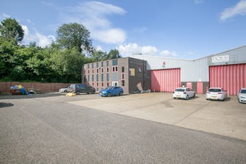 Units 3 & 4 Bracknell Business Centre, Downmill Road, Bracknell, Warehouse & Industrial To Let - Bracknell02.JPG