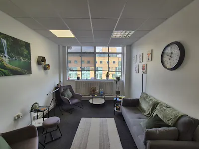 Europa Business Park, Cheadle, Industrial/Logistics / Office To Let - 20260619_124815.jpg