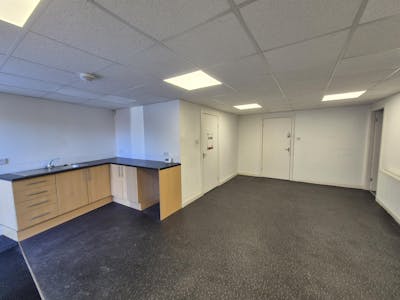 Unit 2 - 5, Stockport, Industrial/Logistics / Investment / Office To Let / For Sale - 20260303_124200.jpg