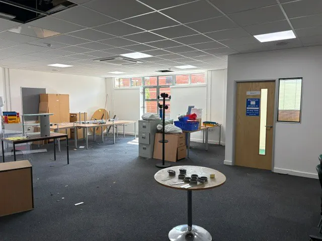 Old Wokingham Library, Wokingham, Offices / Other / Retail To Let - internal 5.jpg