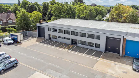 Unit 17, Brick Knoll Park, St Albans, Industrial/Logistics To Let - 17 Brick Knoll Park 01.jpg
