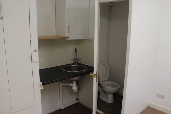 11 Oakwood Estate, Harlow, Industrial To Let - IMG_0550.JPG