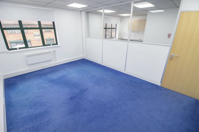 Unit 7A First Floor, Central Business Centre, Wembley, Office To Let - 4.jpg