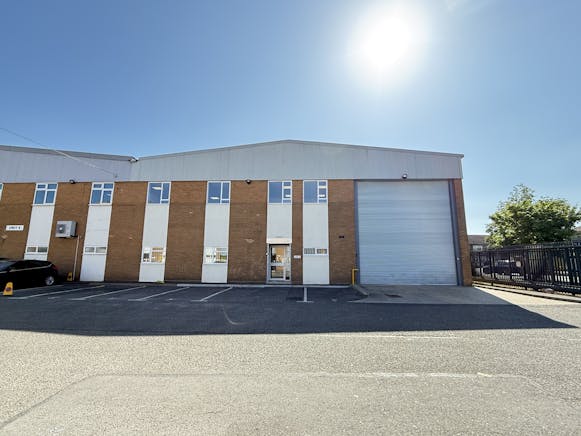 Unit 5 Phoenix Trading Estate, Alperton, Industrial To Let - IMG_9303.jpg