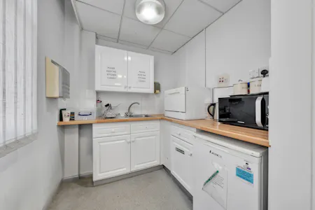 96 Camden High Street, London, Office / Retail To Let - DSC02489.jpg