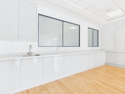 Ground Floor, Quadrant House, Levett Square, Richmond, Office To Let - image (12).jpg