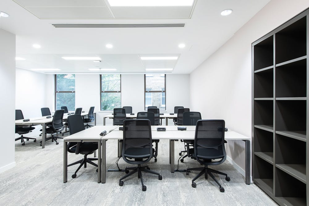 24-28 Bloomsbury Way (Office GF.07) - Example 17 person office.jpg