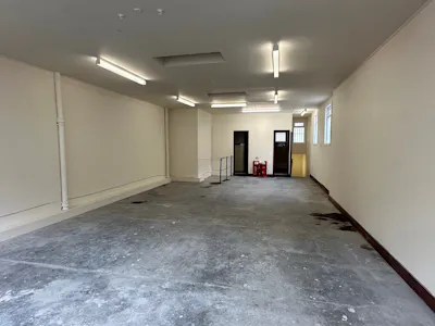 82 King Street, Kilmarnock, Retail To Let - 82 King St Kilmarnock new 008.jpg