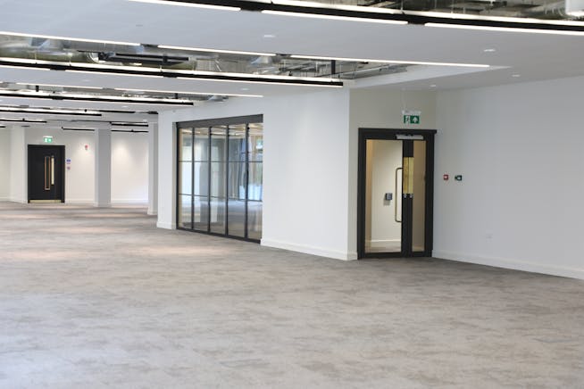Centura, 76 Wellington Street, Leeds, Office To Let - H5D_3387.JPG