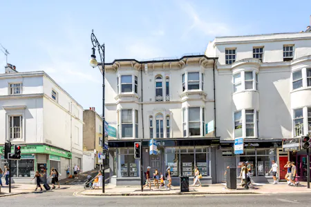 32-33 Queens Road, Brighton, Alternative Use Opportunity / Cafe (A1) / Class E Retail / Leisure / E (Commercial / Business / Service) / E Class Retail / Leisure (no extract - Open A1) / Education / Leisure / Office / Other / Retail / Retail - In Town / Sui Generis To Let - Queen's Road 32-33-013(1).JPG