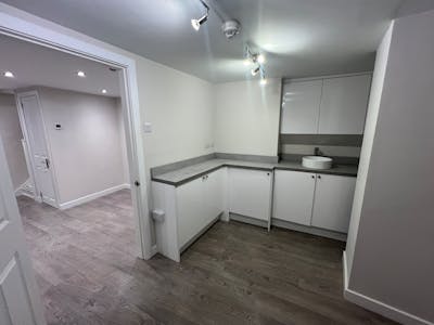 3 Station Square, Harrogate, Retail To Let - IMG_6233.jpeg