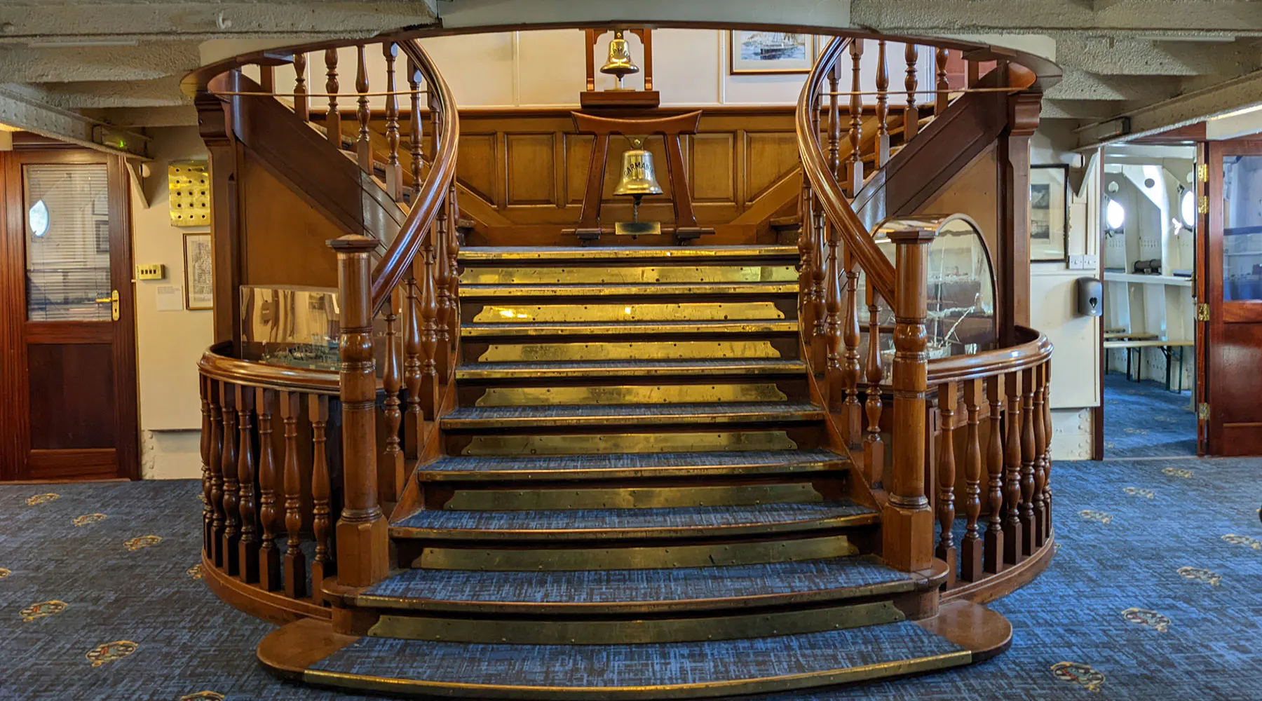 HMS Wellington, Victoria Embankment, London, Bar / Other Leisure / Restaurant To Let - hqs-wellington-05.jpg